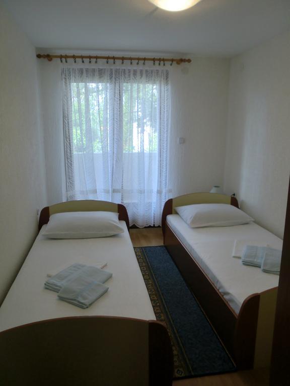 Apartments Markas Malinska Bagian luar foto
