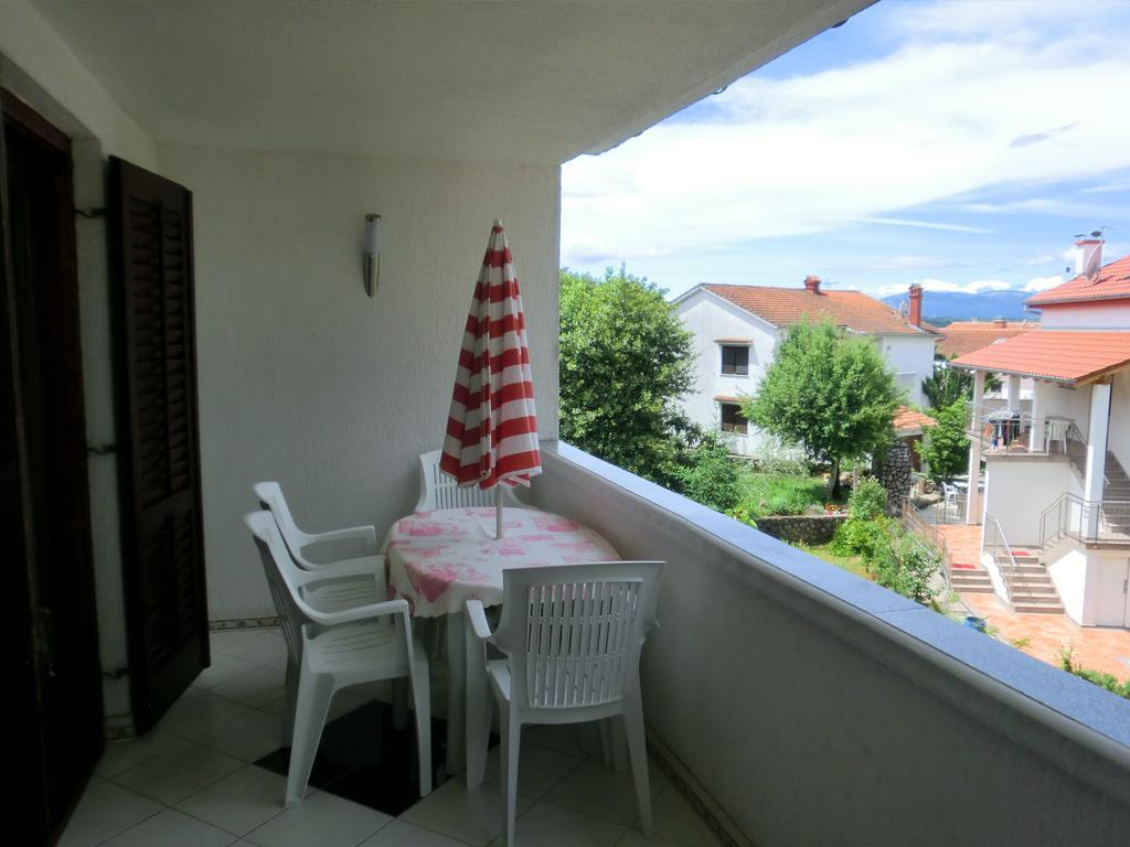 Apartments Markas Malinska Bagian luar foto