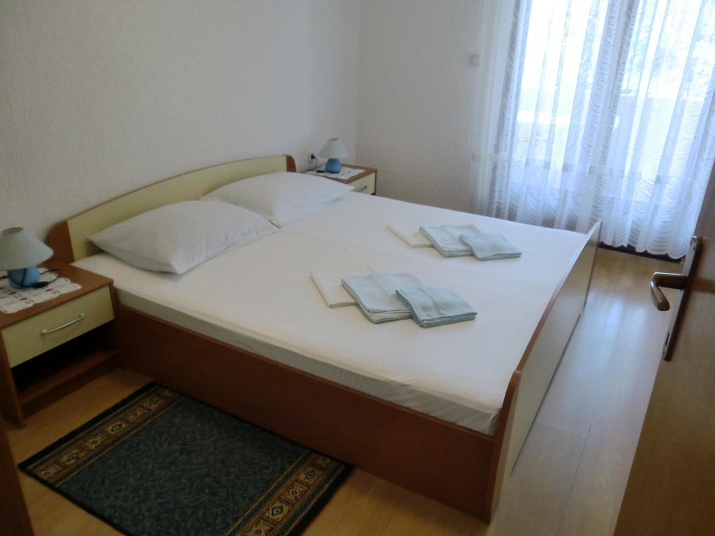 Apartments Markas Malinska Bagian luar foto